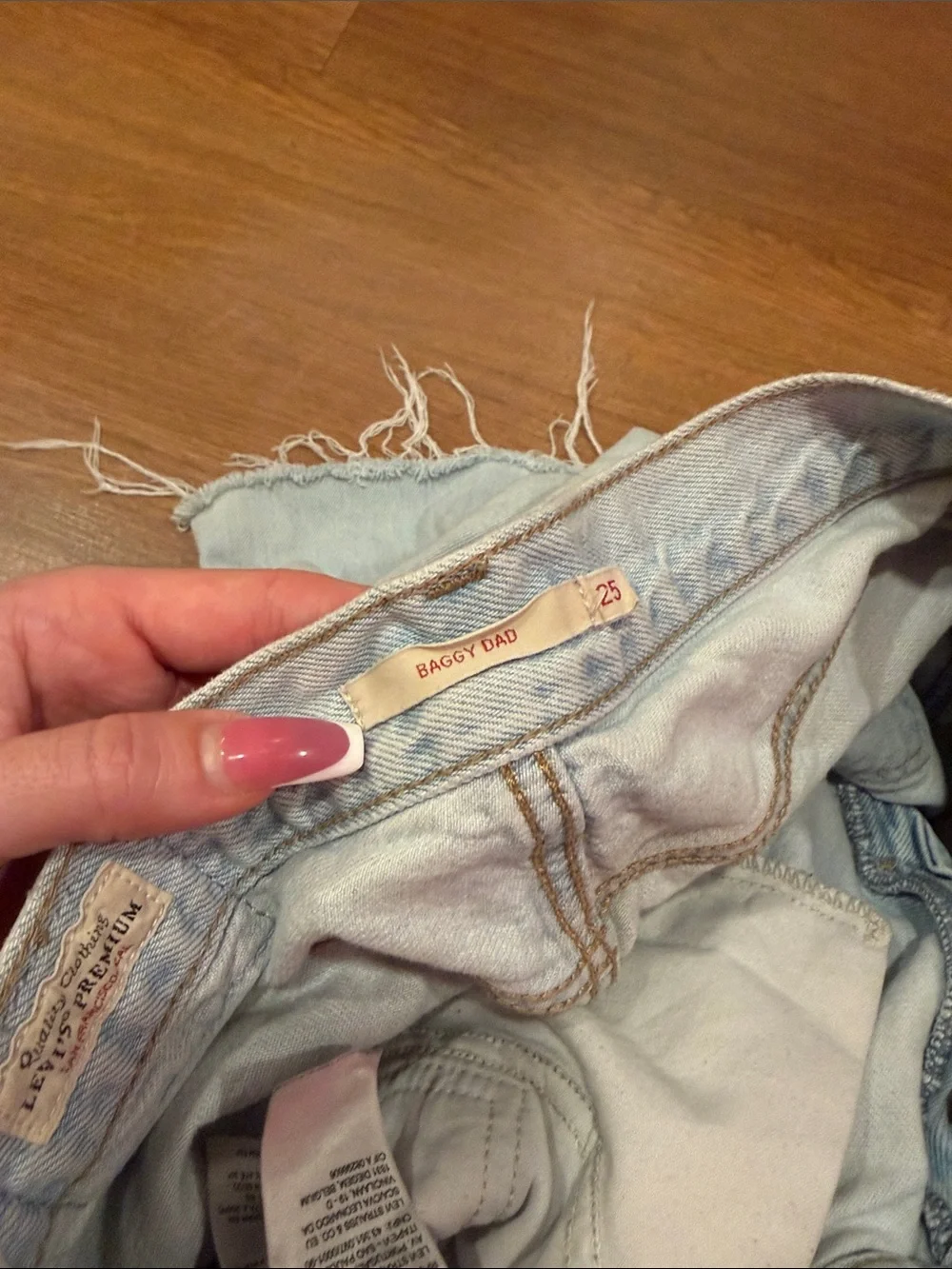 Levi’s Baggy Dad jorts